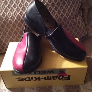 Vintage Wellco Boys Slippers